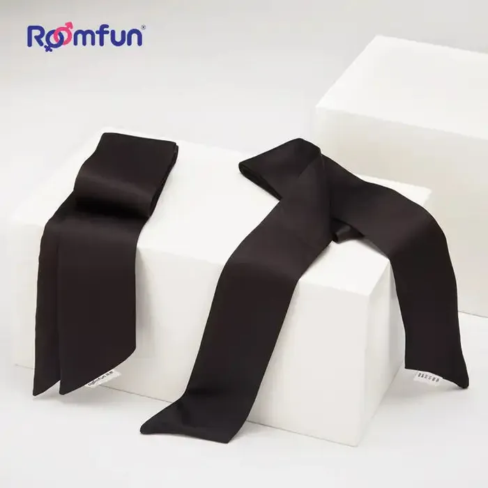 Male Sex Toys ROOMFUN RoomfunSM Slave bondage kit cuff eye mask neck collar Mouth ball gag Anal Plug nipple Clamp Dropping wax restraint